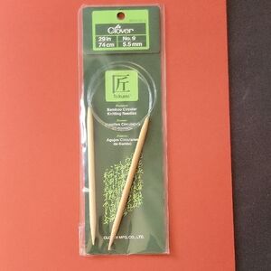 Clover Takumi Bamboo Circular Knitting Needles - No.9, 5.5mm 29 inch